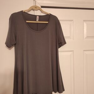 LuLaRoe Charcoal Gray Women's Tunic Size Medium